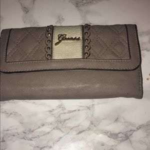 Guess Tri-fold Wallet